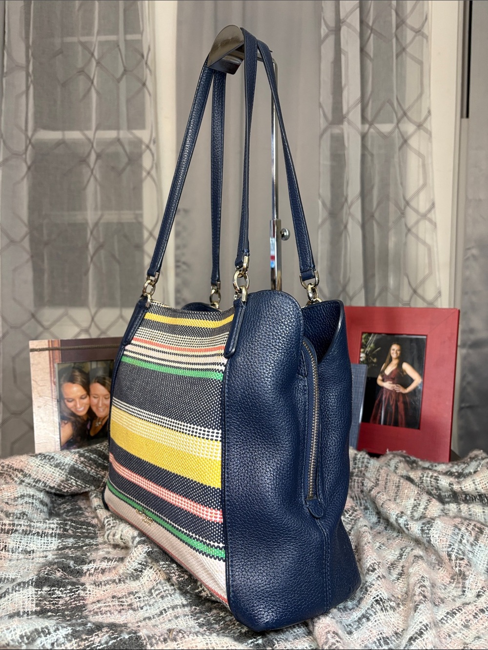 Kate Spade “Jackson Boardwalk Stripe” Shoulder Bag w/3 Compartments 11x12x4in - Picture 5 of 16
